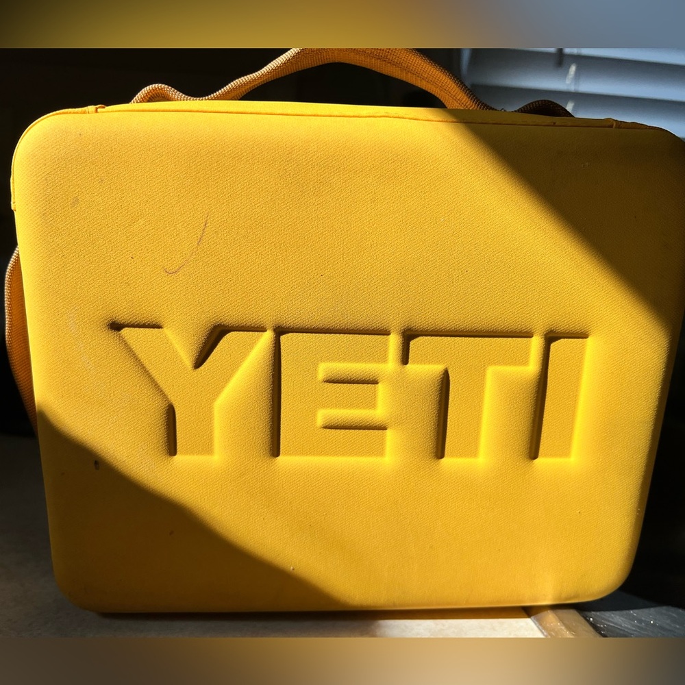 YETI Bold Yellow Daytrip Lunch Box